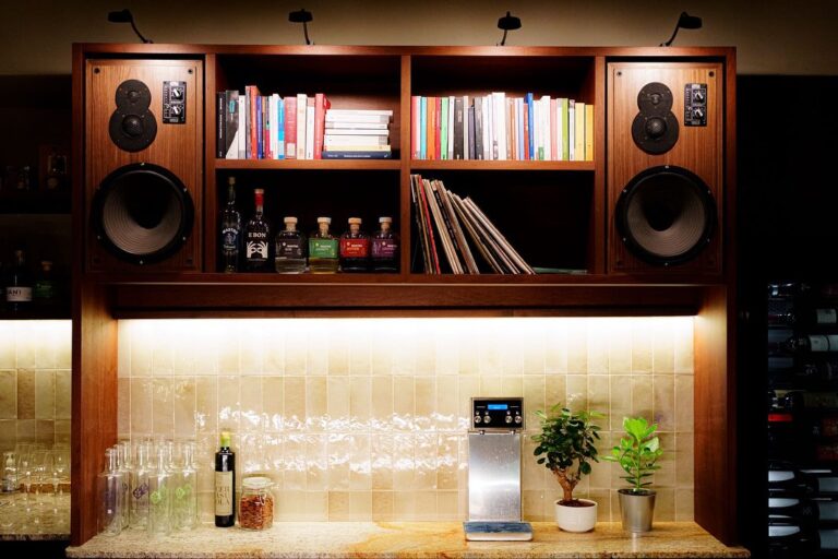 listening bar torino
