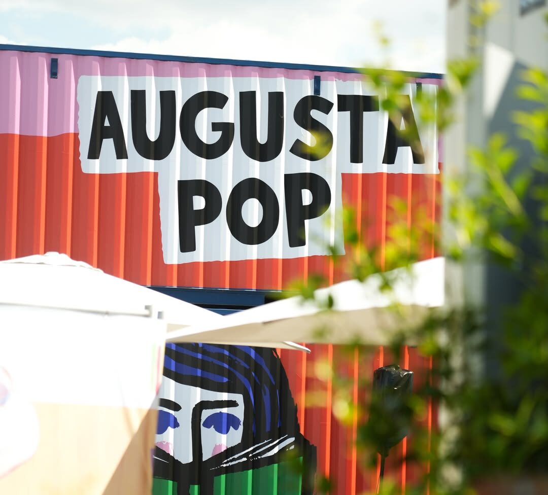 Augusta Pop – libri, vino naturale e musica al Salone del Libro